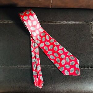 EATON  Red Patterned Men's Tie 100% Silk Made in Italy